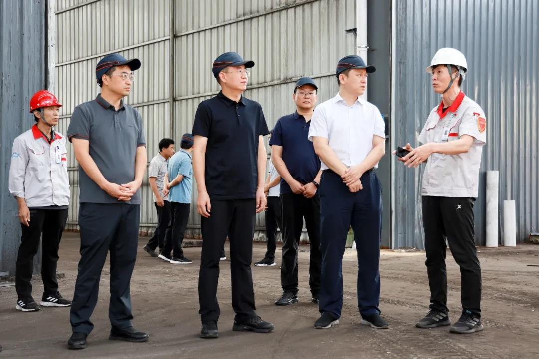 市委常委、副市長、翼城縣委書記王淵到華翔（翼城）新材料科技園現(xiàn)場辦公